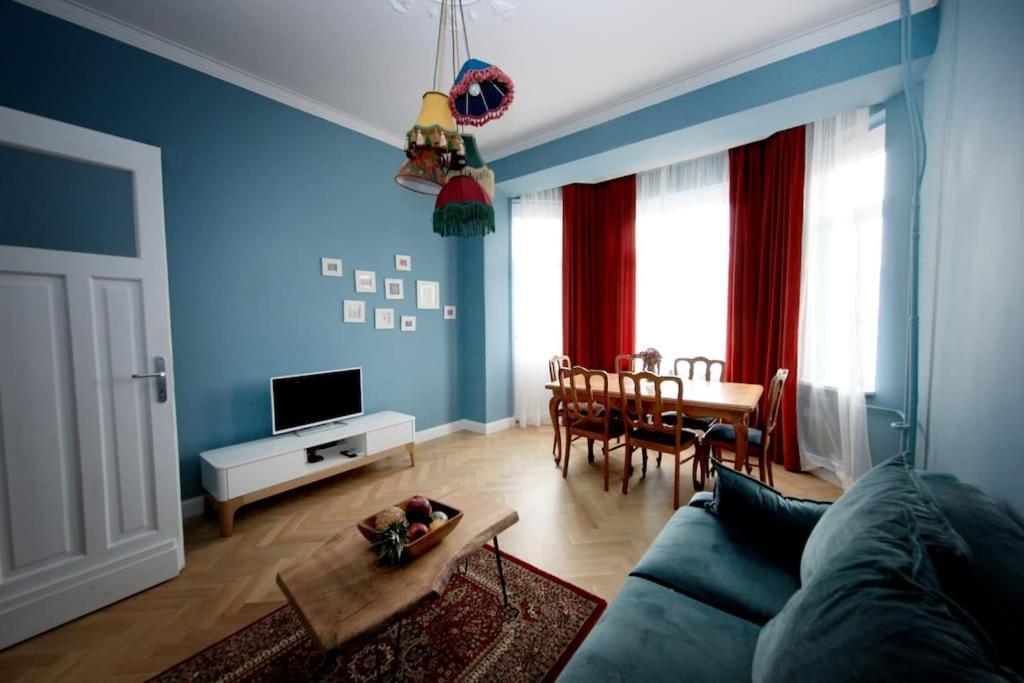*citadel* 2br - Center Apartment